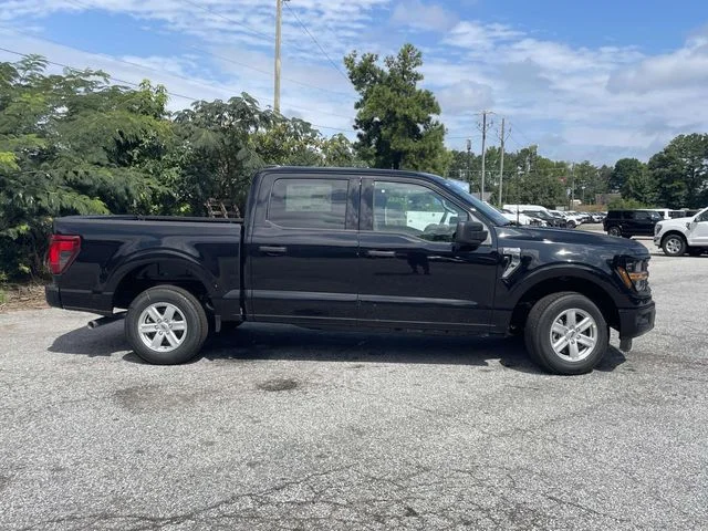 New 2026 Black Ford XLT image 2