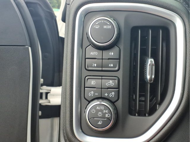 Used 2022 IRIDESCENT PEARL TRICOAT Chevrolet LT Trail Boss image 13