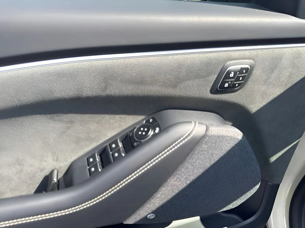 Used 2025 Beige Ford GT image 15