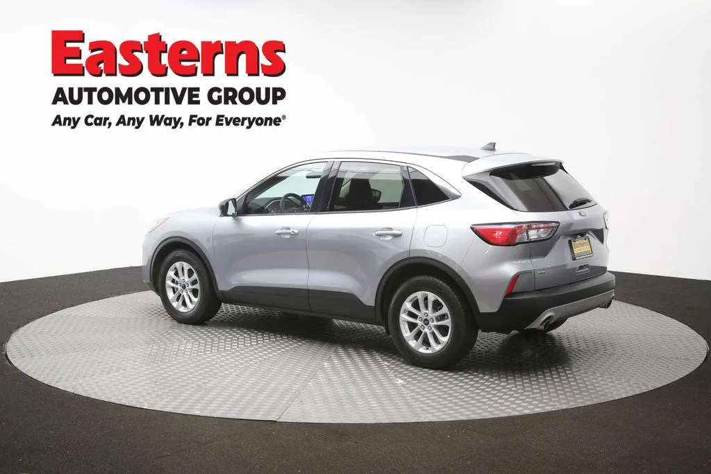 Used 2022 Silver Ford SE image 64