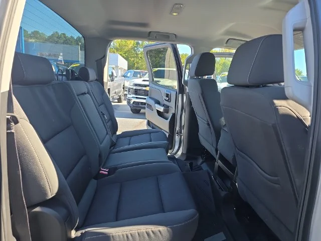 Used 2018 Silver Chevrolet LT image 12