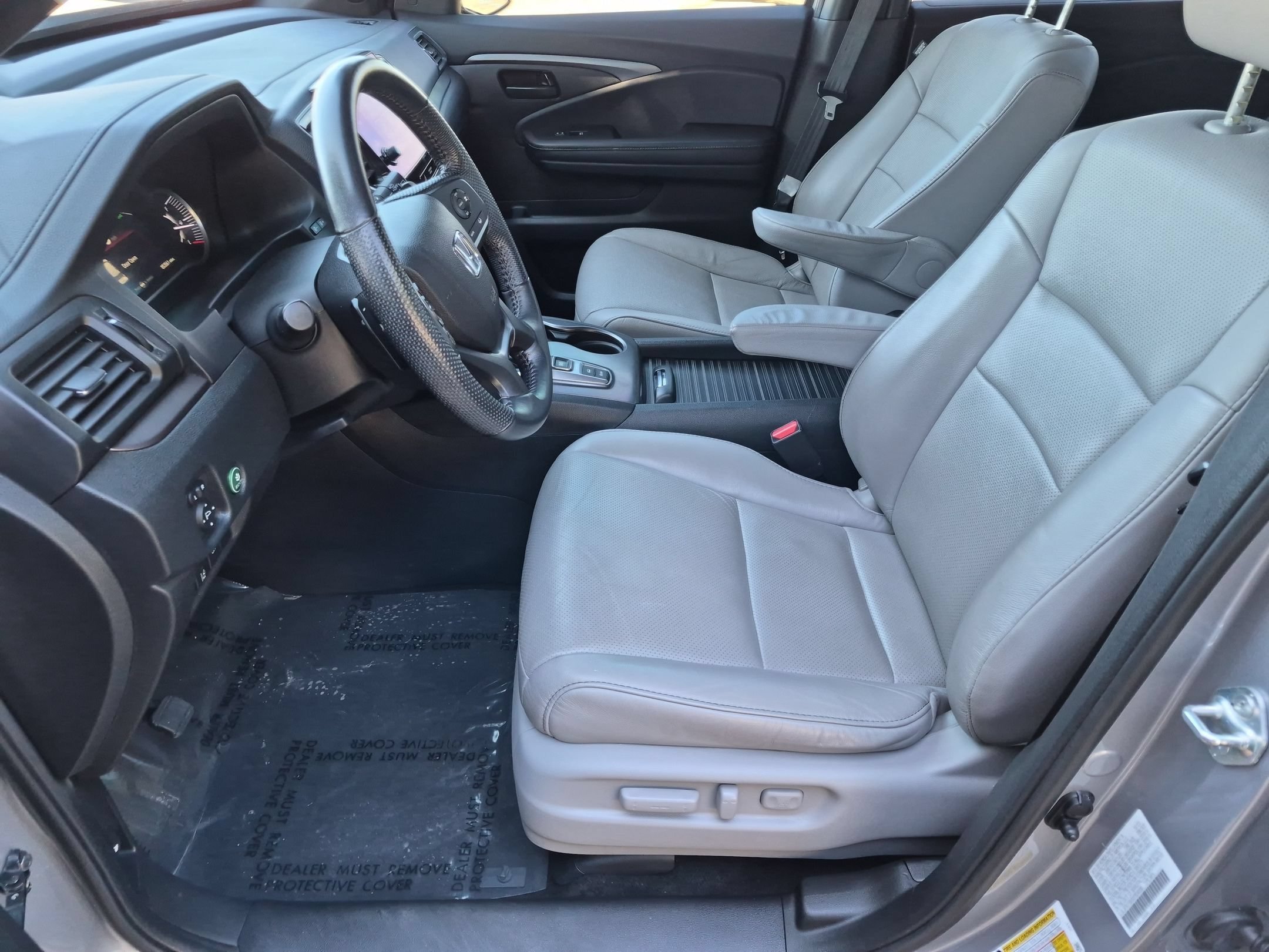 Certified Used 2023 Lunar Silver Metallic Honda EX-L image 11