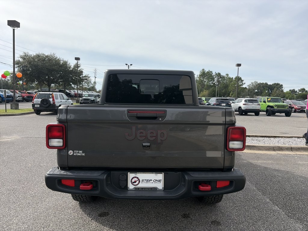 Used 2023 Gray Jeep Rubicon image 5