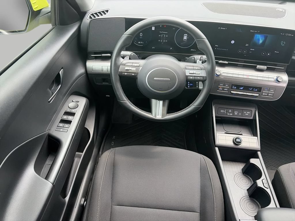 Used 2024  Hyundai SEL image 10