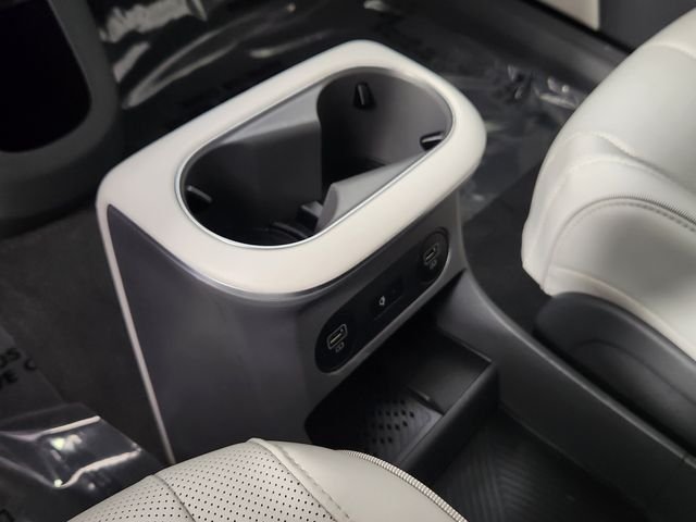 2024 Hyundai IONIQ 5 Limited - Photo 29