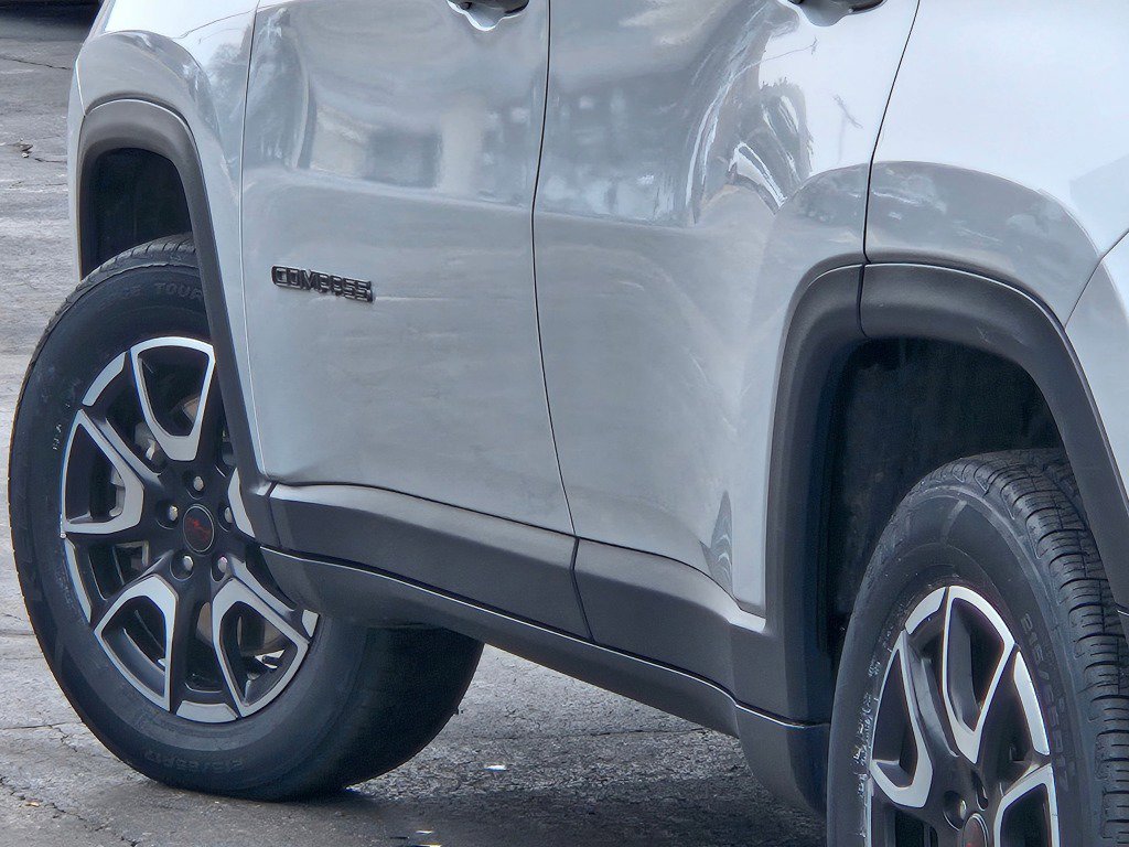 2025 Jeep Compass Trailhawk - Photo 16