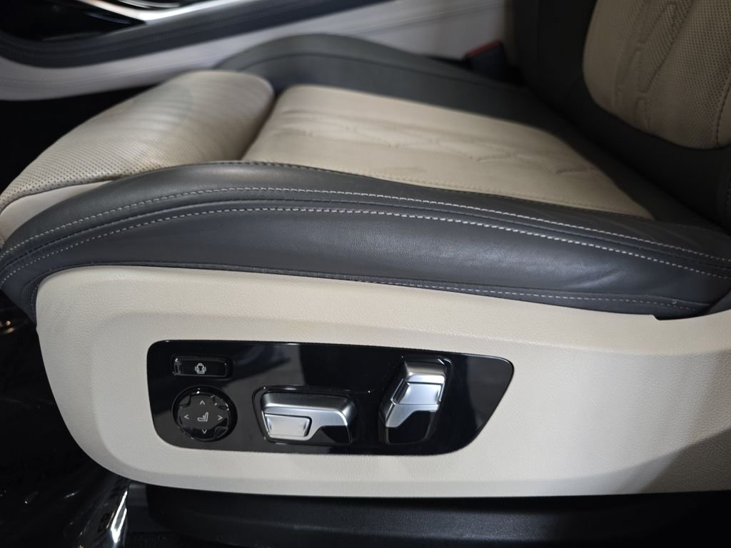 Certified Used 2024 Frozen Pure Gray Metallic BMW xDrive40i image 28
