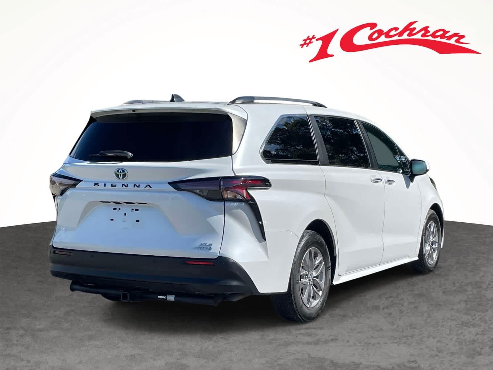 Used 2023 Wind Chill Pearl Toyota XLE image 10