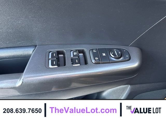 Used 2018 Brown Kia LX image 20