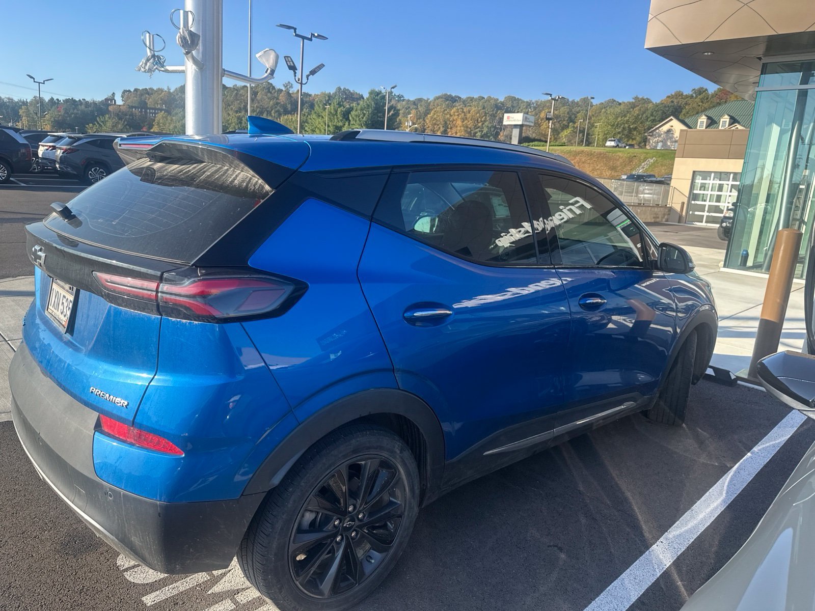Used 2022 Blue Chevrolet Premier image 15