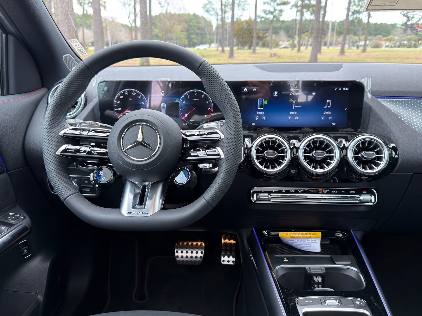 New 2026 MANUFAKTUR Alpine Gray Mercedes-Benz GLA 35 AMG® image 29