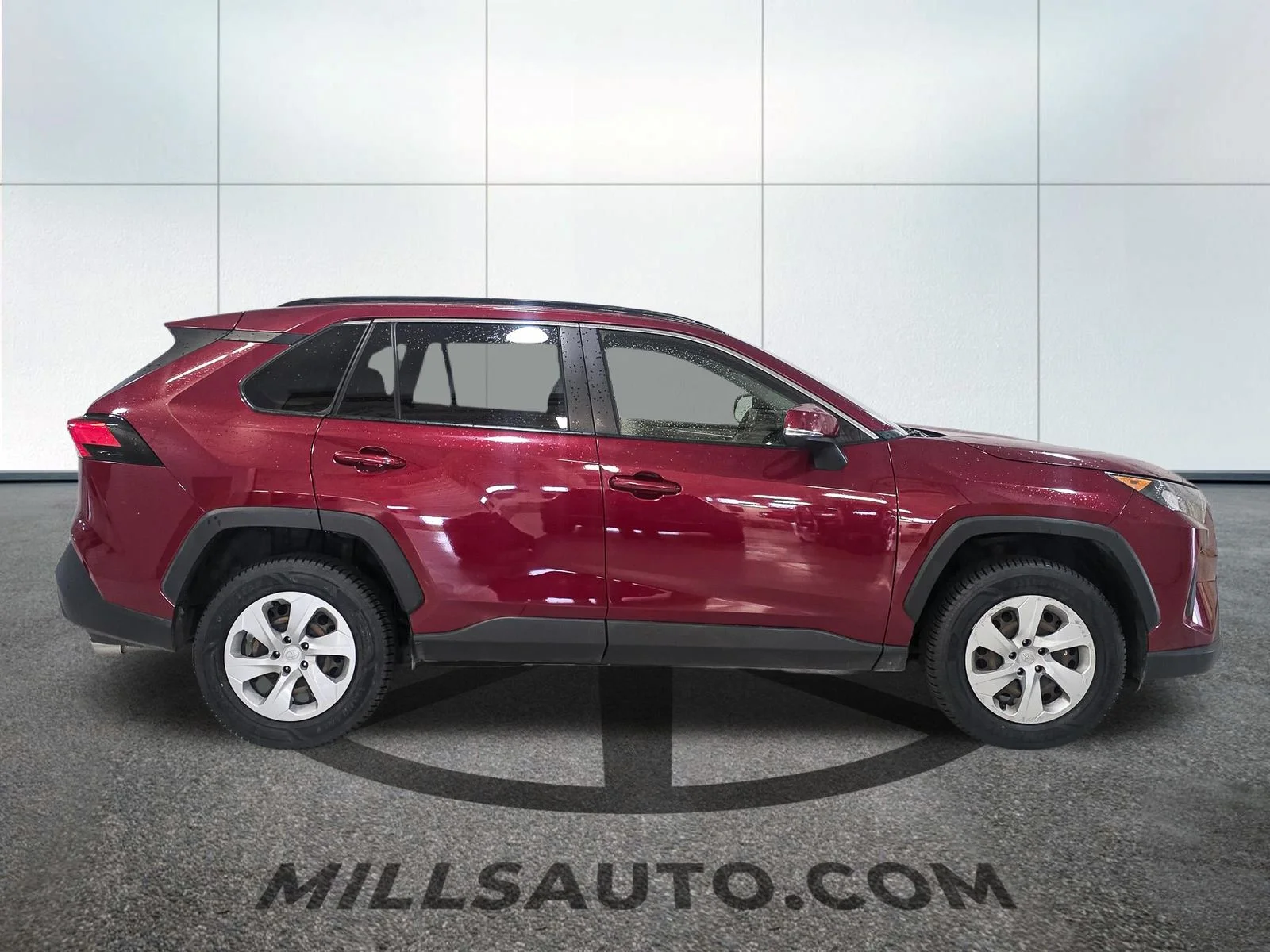 Certified Used 2019 Pearl Toyota LE image 9