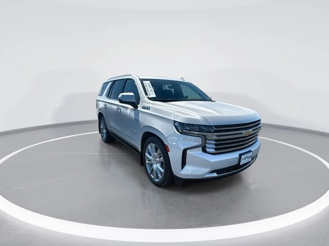 Used 2024 White Chevrolet High Country image 2