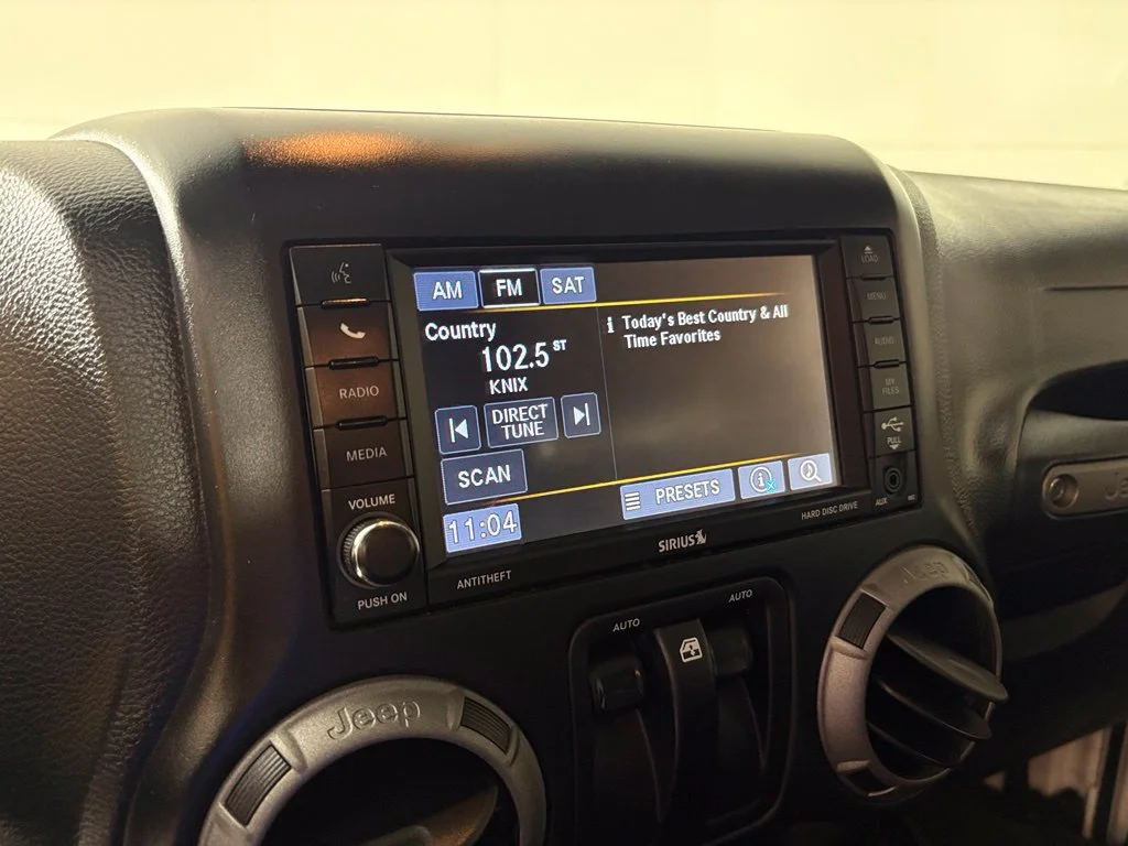 Used 2017 White Jeep Sport image 26