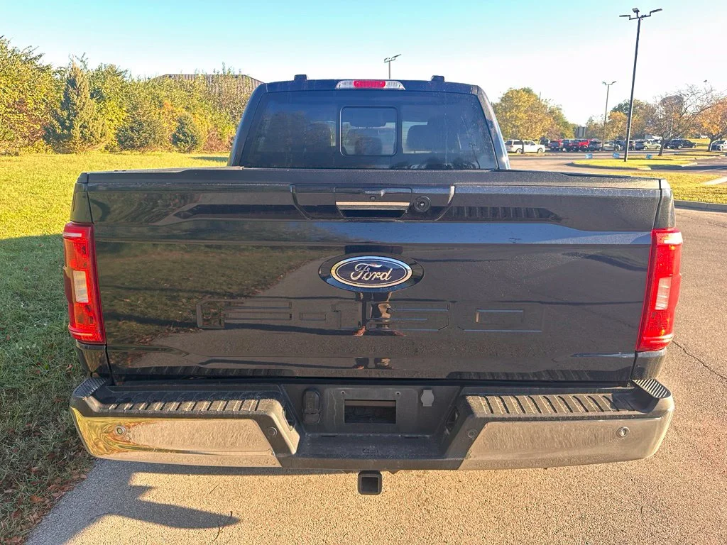 Used 2023 Blue Metallic Ford XLT image 10