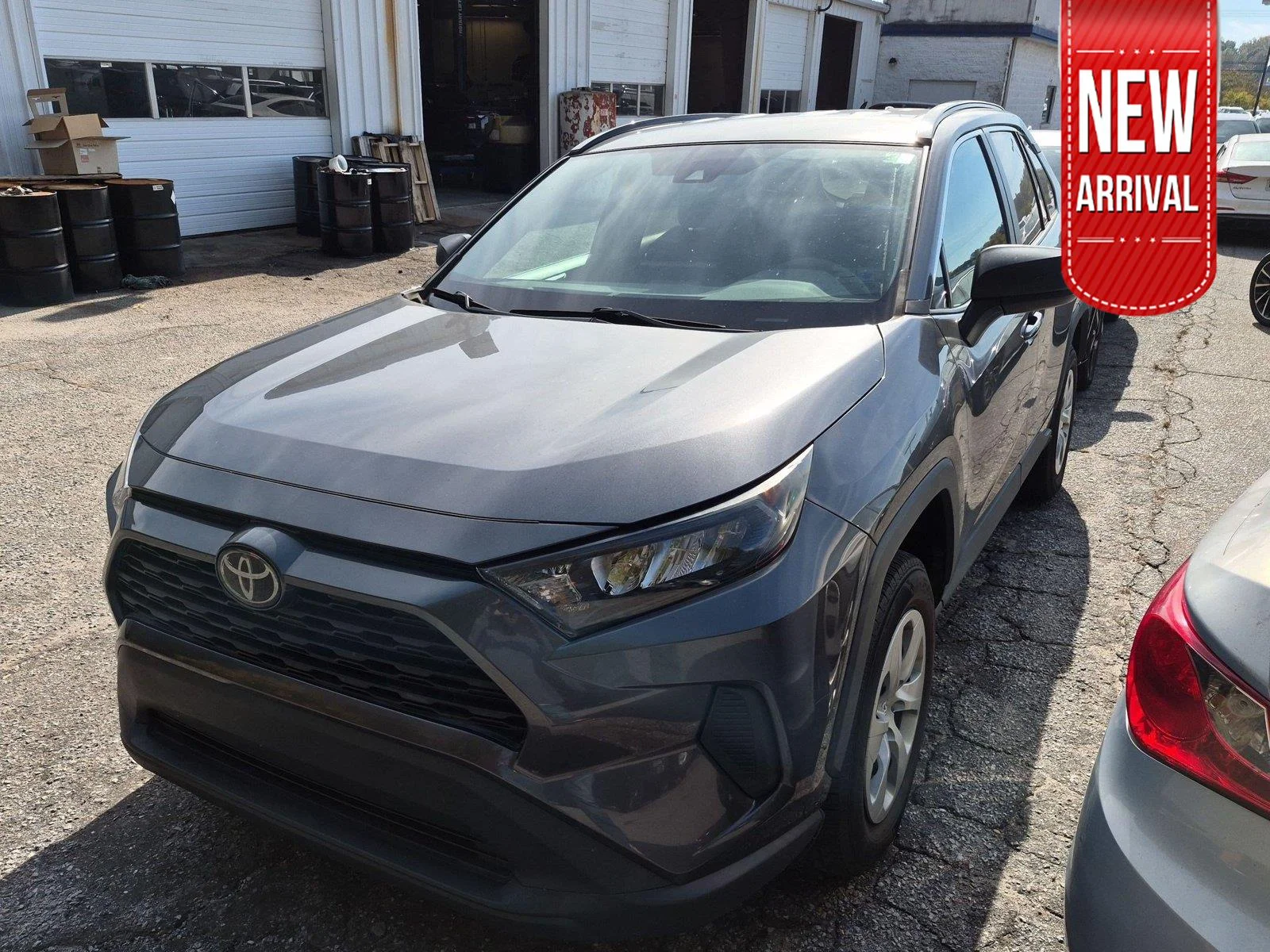 Used 2020  TOYOTA LE image 1