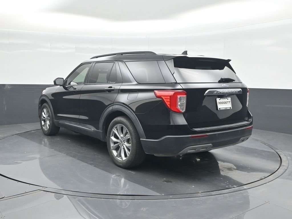Used 2021 Black Ford XLT image 22