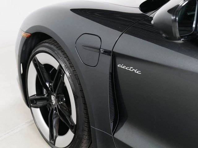 Used 2025 Volcano Grey Metallic Porsche  image 24