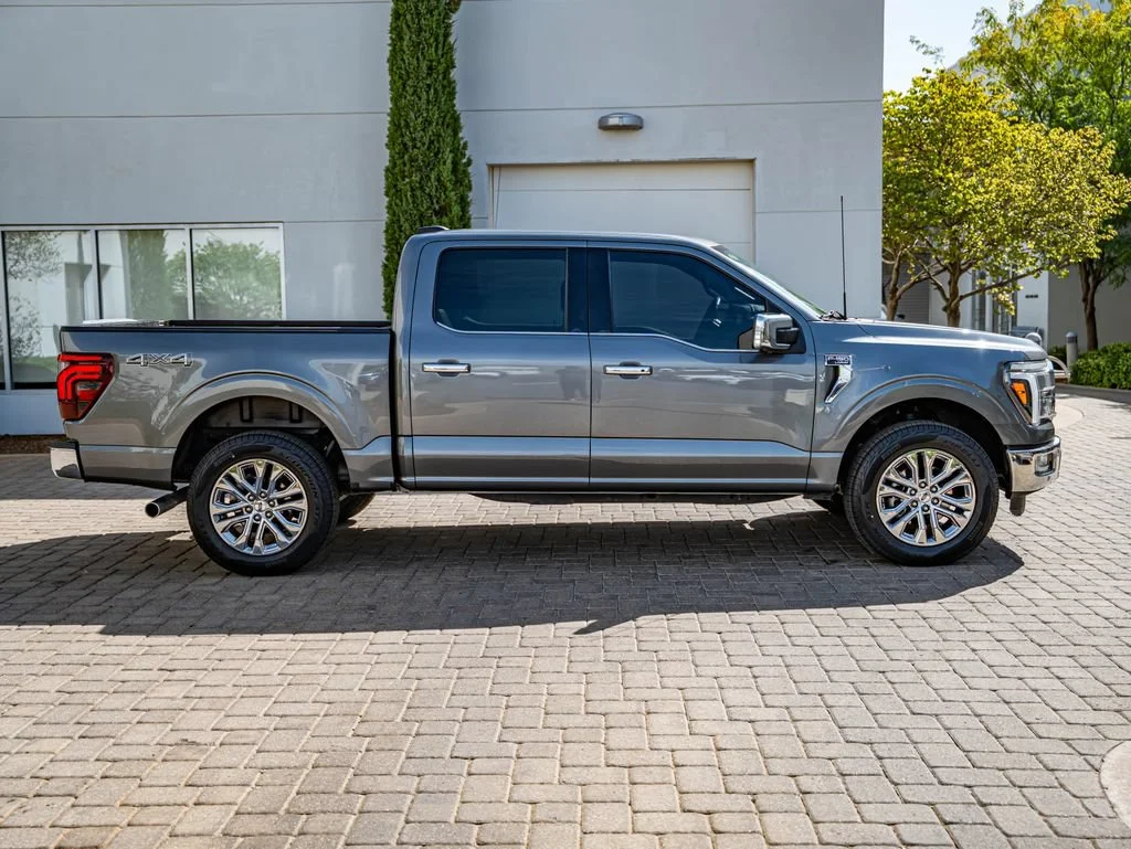 Used 2024 Gray Ford Lariat image 4