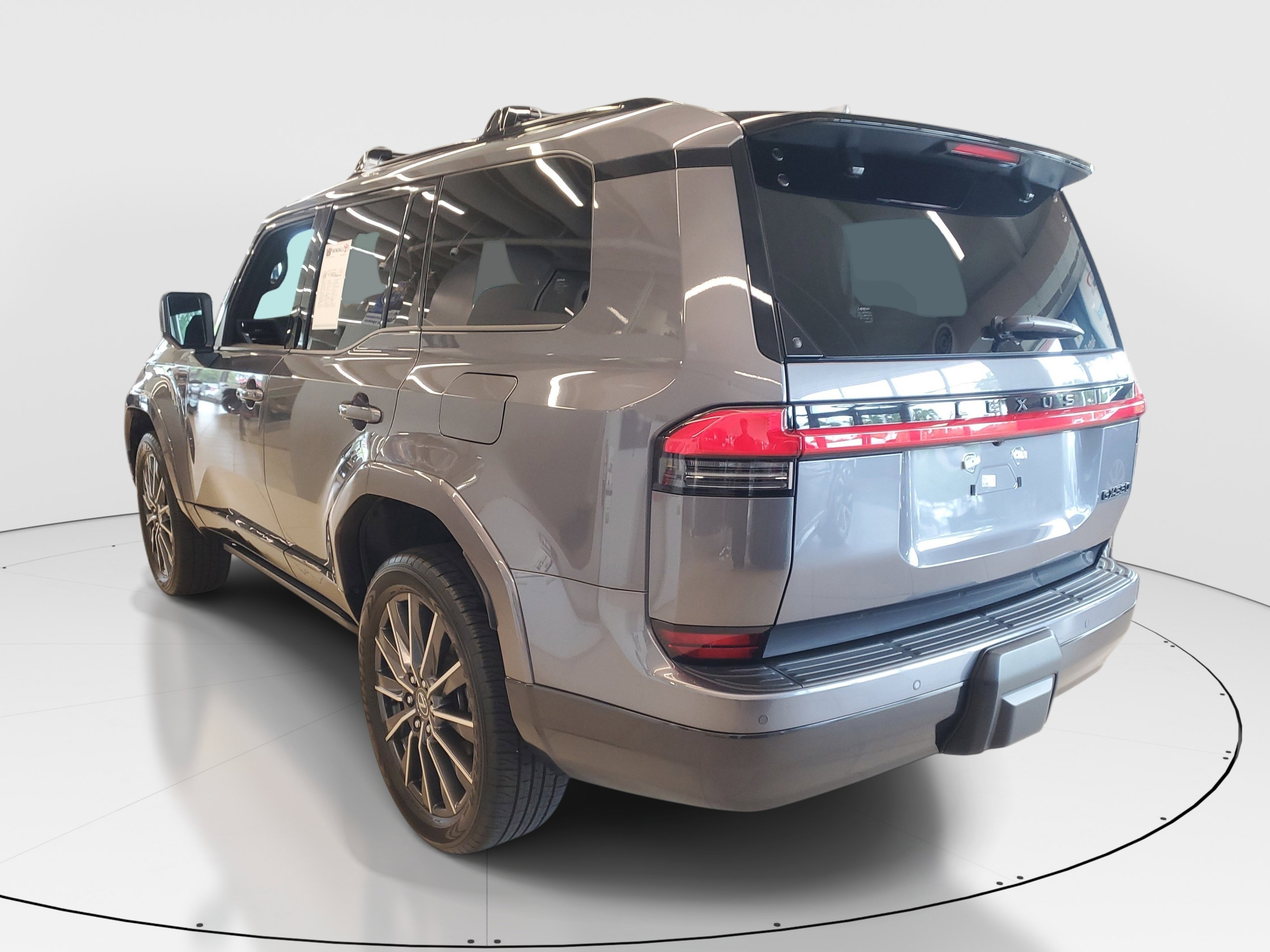Used 2024 Gray Pearl Lexus GX 550 Luxury image 4