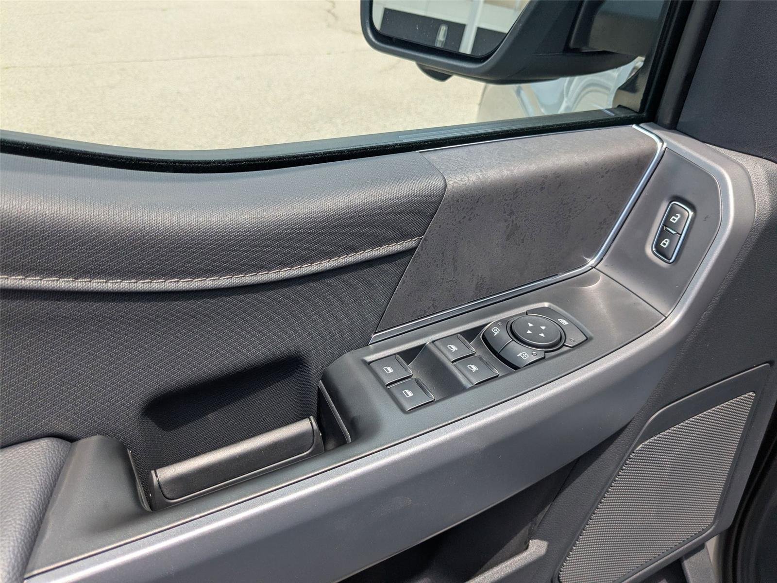 New 2026 Iconic Silver Metallic Ford XLT image 12