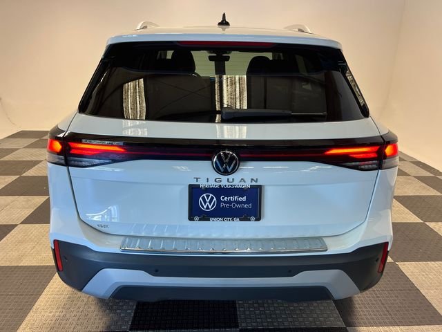 Certified Used 2025 White Volkswagen 2.0T SE image 4