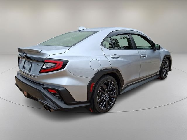 Used 2022 Silver Subaru Limited image 11