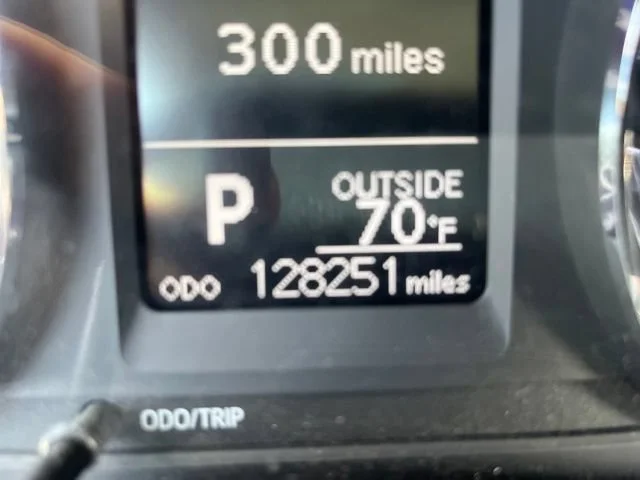 Used 2018 Classic Silver Metallic Toyota LE image 14