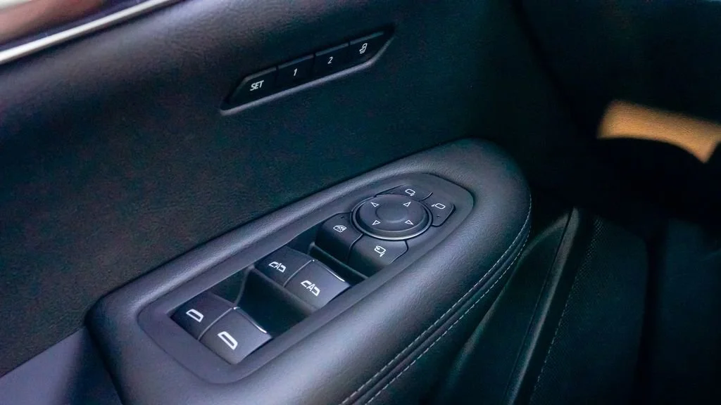 2025 Cadillac XT6 Luxury - Photo 25