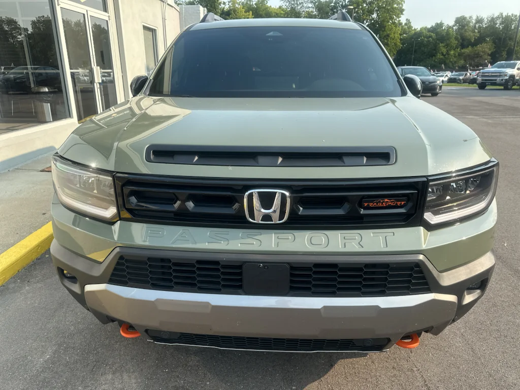 Used 2026 Green Honda TrailSport Elite image 2