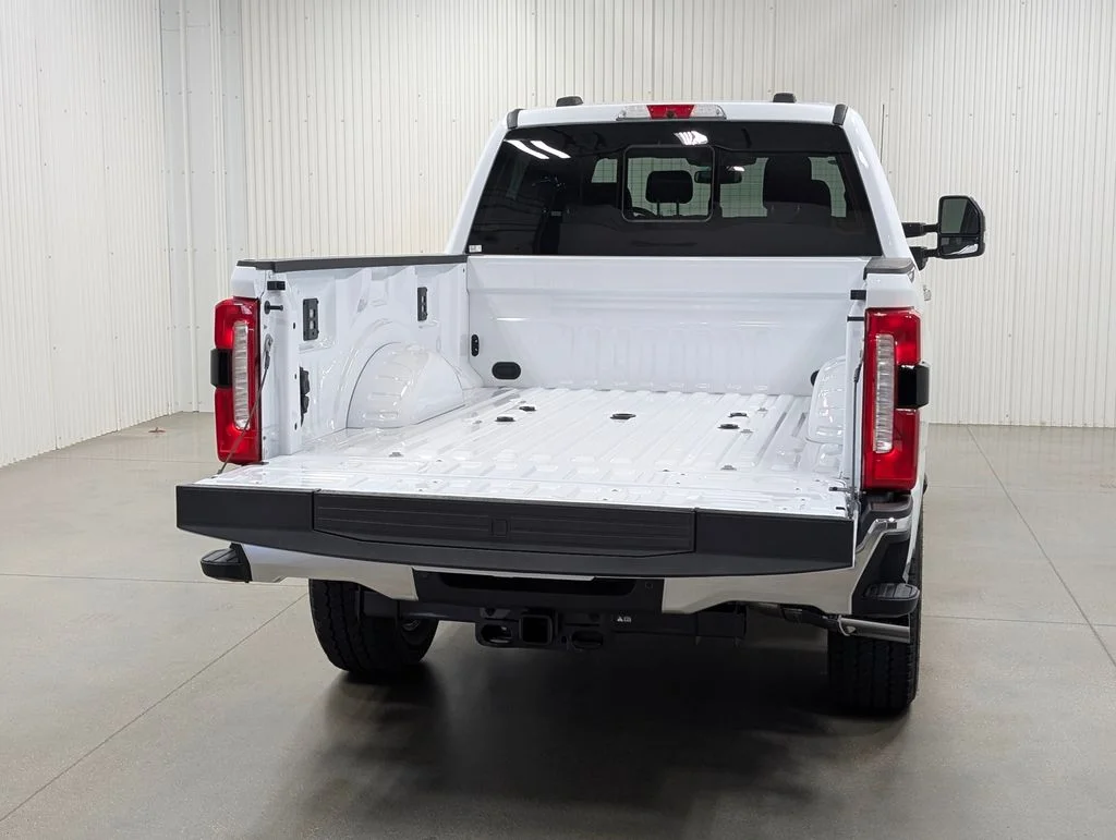 New 2026 Oxford White Ford F-250® Lariat® image 28