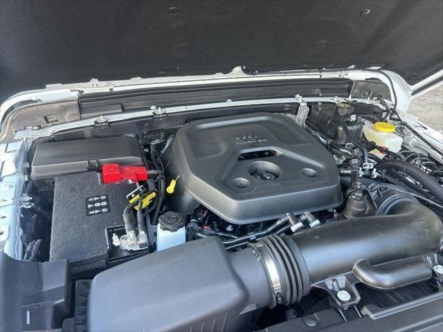 2025 Jeep Wrangler 4-Door Willys - Photo 17