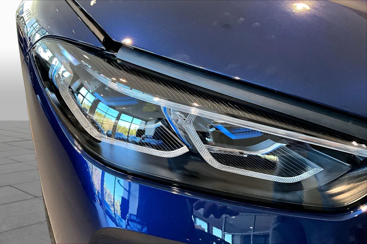 New 2026 Mauritius Blue Metallic BMW M850i image 13