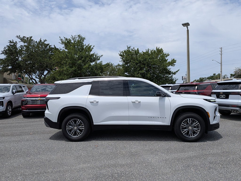 2025 Chevrolet Traverse LT - Photo 19