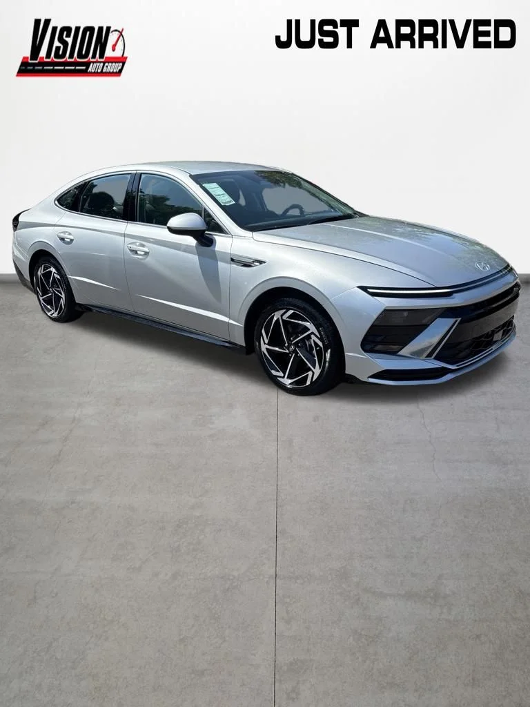 New 2026 Silver Hyundai SEL Sport image 8