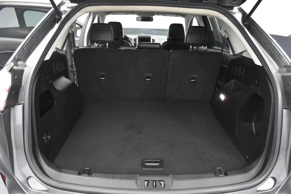 Used 2023 Gray Ford SEL image 21