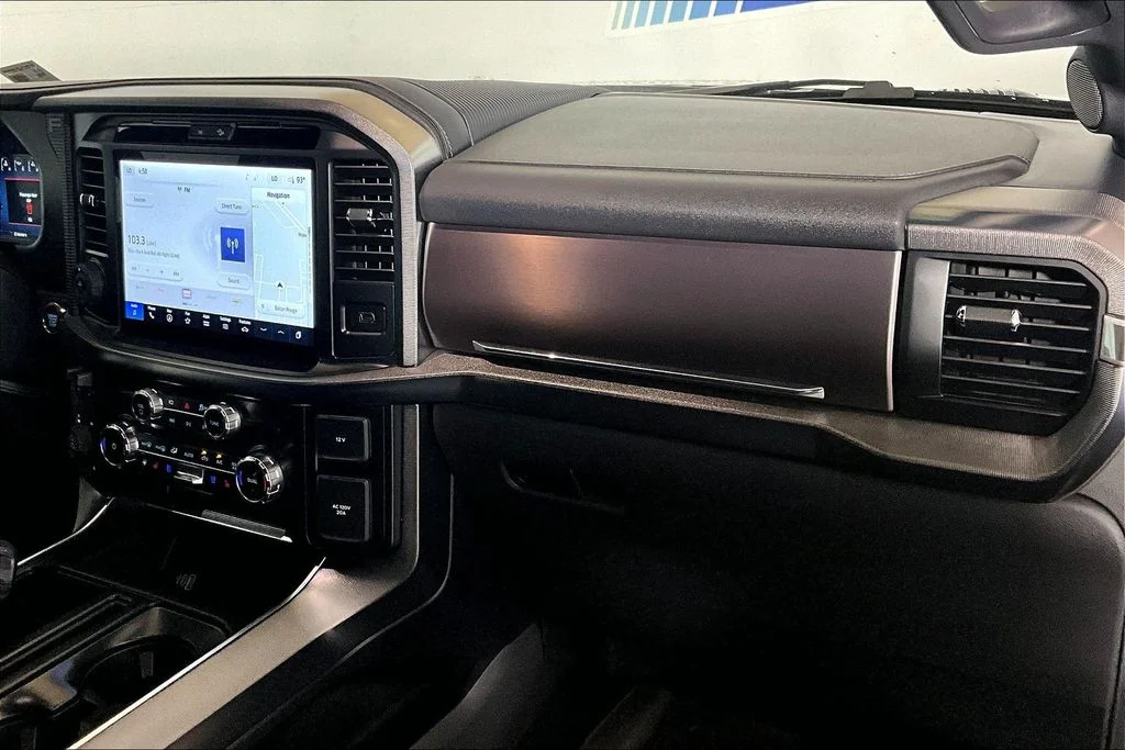 Used 2025 White Metallic Ford Platinum image 12