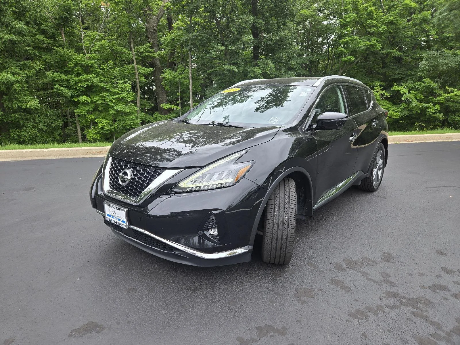 Used 2019 Magnetic Black Pearl Nissan Platinum image 4