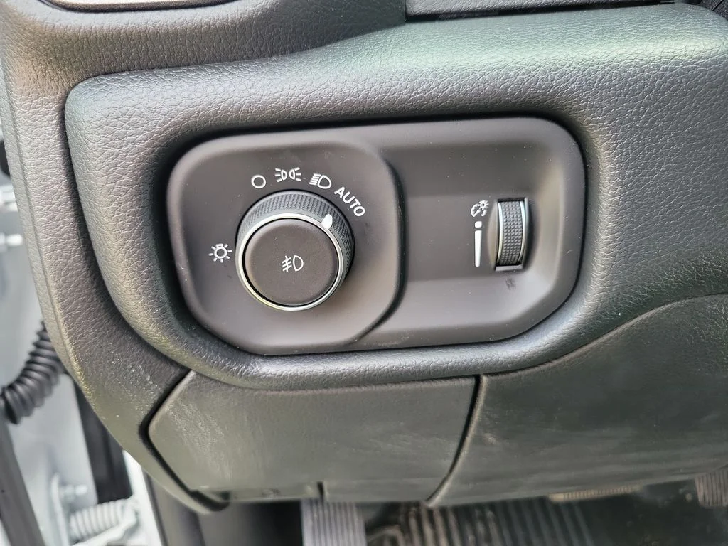 2026 RAM 3500 Chassis Tradesman - Photo 13
