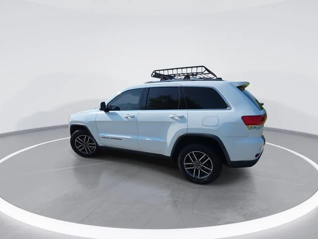 Used 2019 White Jeep Laredo E image 6