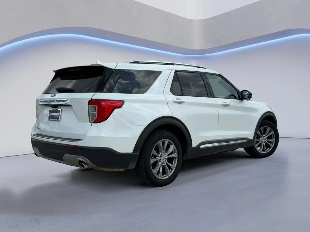 Used 2022 Star White Metallic Tri-Coat Ford Limited image 6