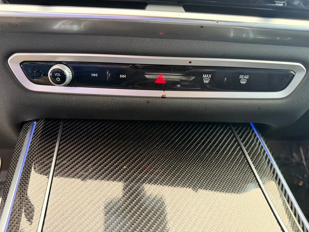 Used 2026 Black BMW M60i image 55