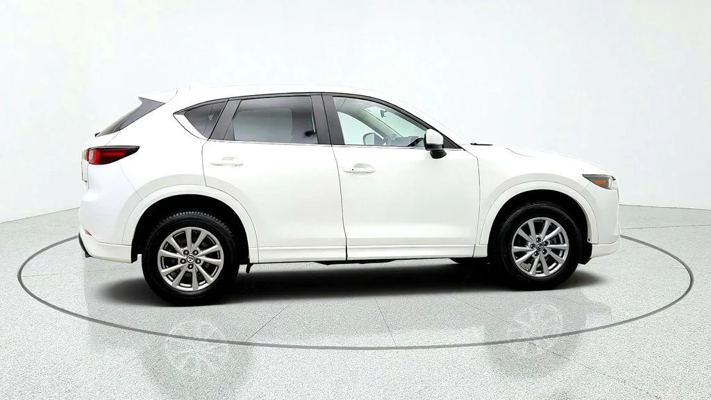 Used 2024 Rhodium White Metallic Mazda 2.5 S Select Package AWD image 4