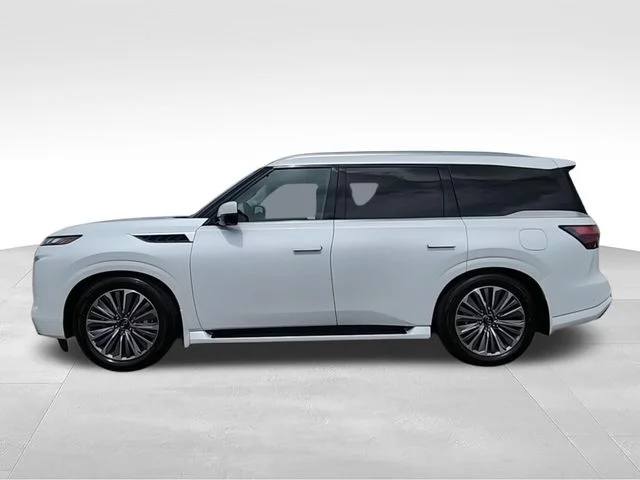 New 2026 RADIANT WHITE INFINITI Luxe 4WD image 5