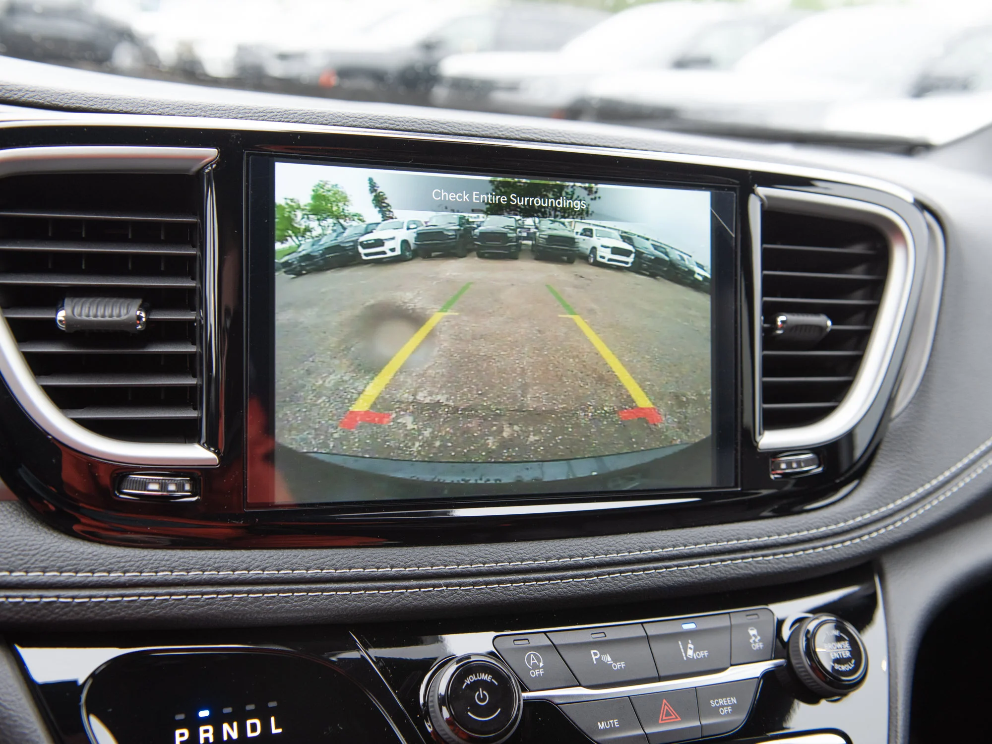 New 2027 Black Chrysler Select*, Heated Leather Seats/Wheel, Remote Start, Adaptive Cruise image 16