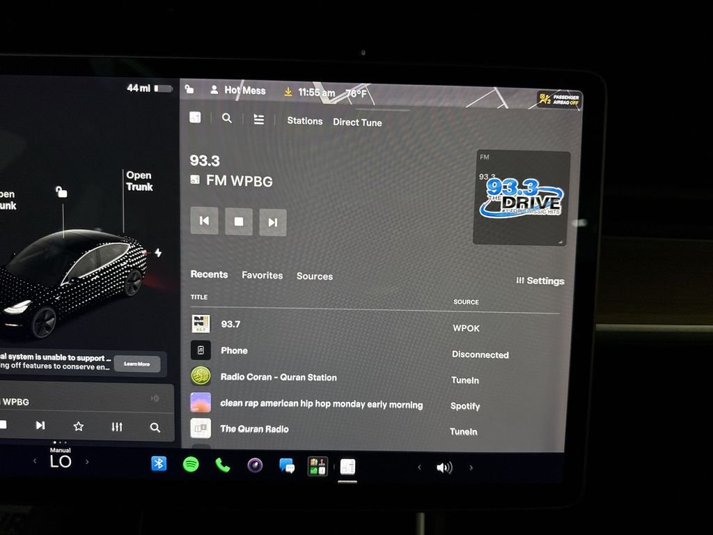 Used 2020 White Tesla Standard Range Plus image 28