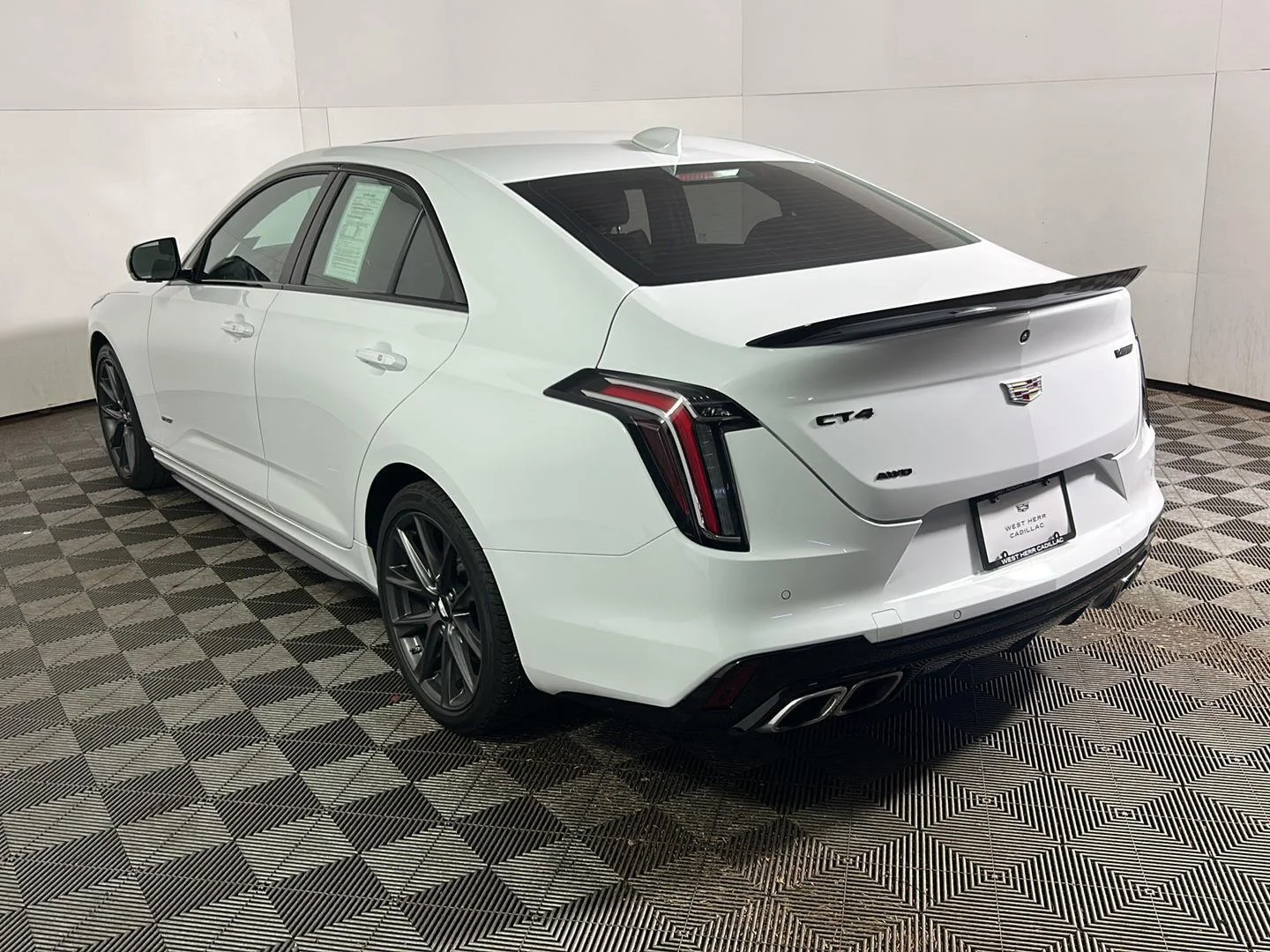 Used 2024 Summit White Cadillac V-Series image 9