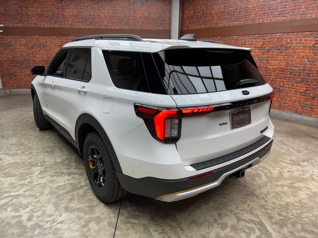 New 2026 Star White Metallic Tri-Coat Ford Tremor® image 2