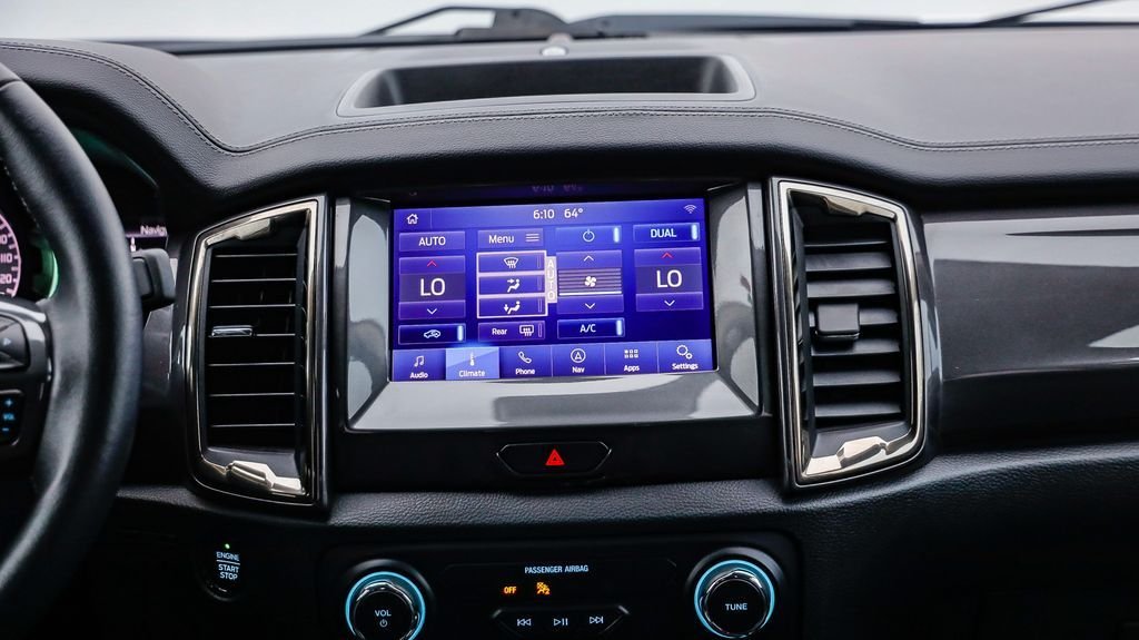 Used 2019 Oxford White Ford Lariat image 17