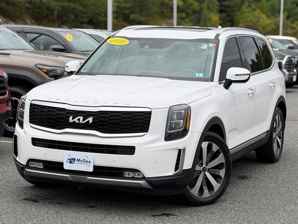 Used 2022 White Kia SX image 1